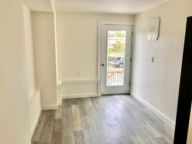 Dormitorio - 10734 Stone Ave N