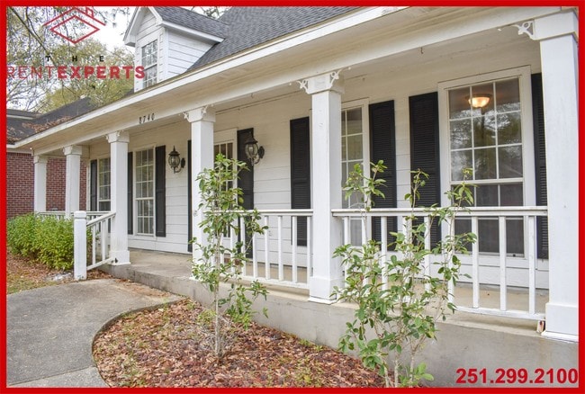 Building Photo - 8740 Diberville Dr W