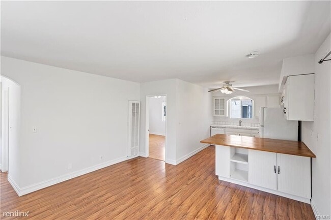 Foto del edificio - 2 br, 2 bath Condo - 615 Acacia Ave # 1/2