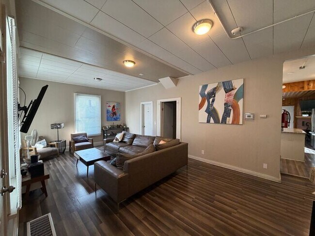 Foto del edificio - 527 Nevada St