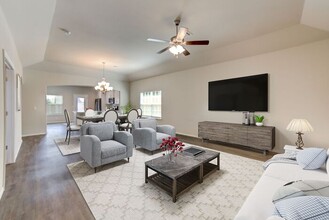 Building Photo - 7732 S Chestnut Ave