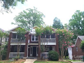Building Photo - 1623 Fountain View St