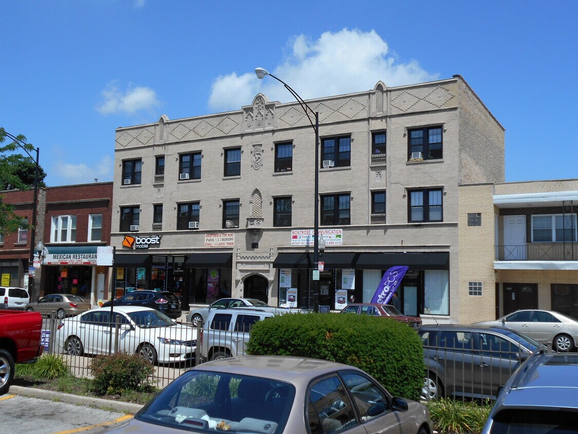 Primary Photo - 3412 W Montrose Ave