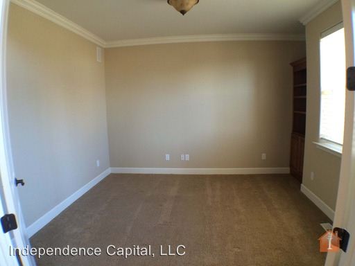 Building Photo - 5921 Inverness Dr