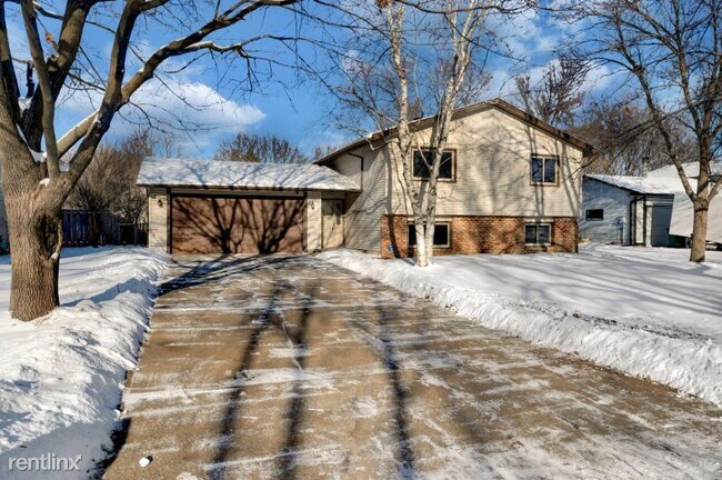 Building Photo - 5 br, 2 bath House - 1700 83rd Ave N