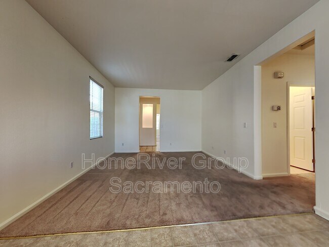 Foto del edificio - 7497 Sun Castle Ln