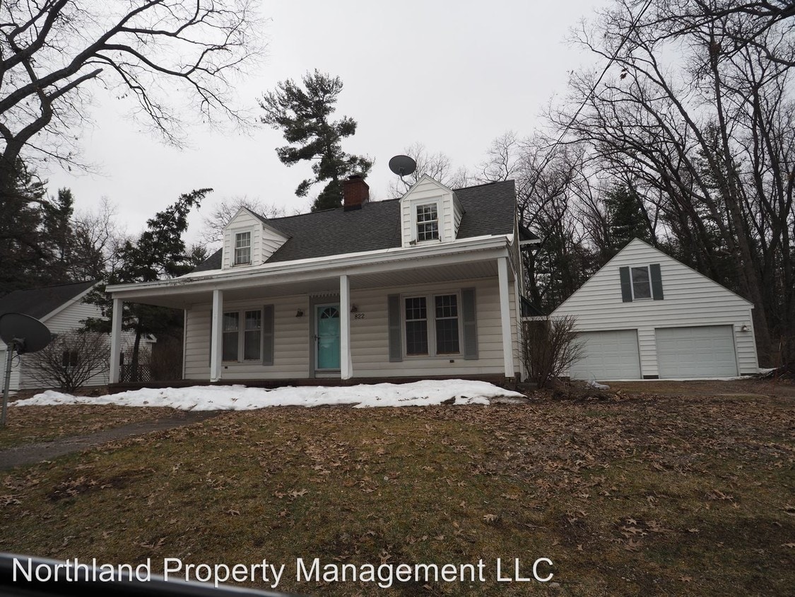 Primary Photo - 2 br, 1.5 bath House - 822 Munson Avenue