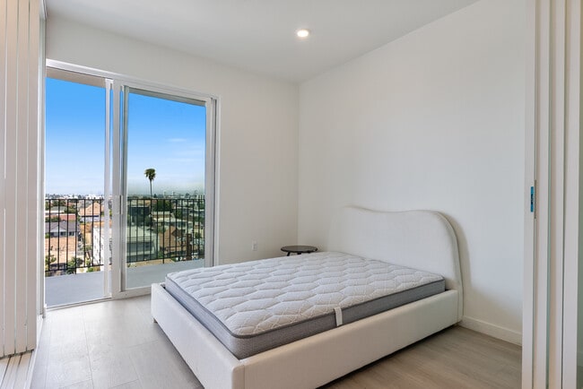 Building Photo - Normandie Apartments