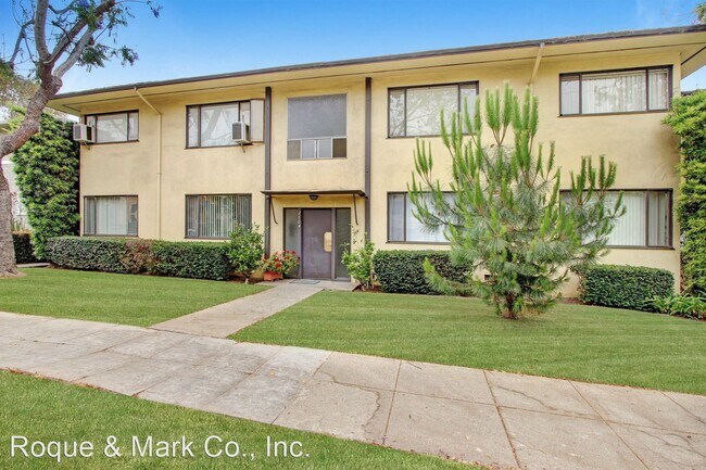 Building Photo - 2704 Montana Ave