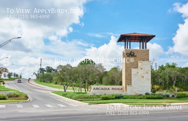 Foto del edificio - 1.5 Story 3 Bedroom Property in The Crossi...