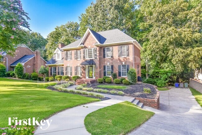 Building Photo - 205 Worthland Ct