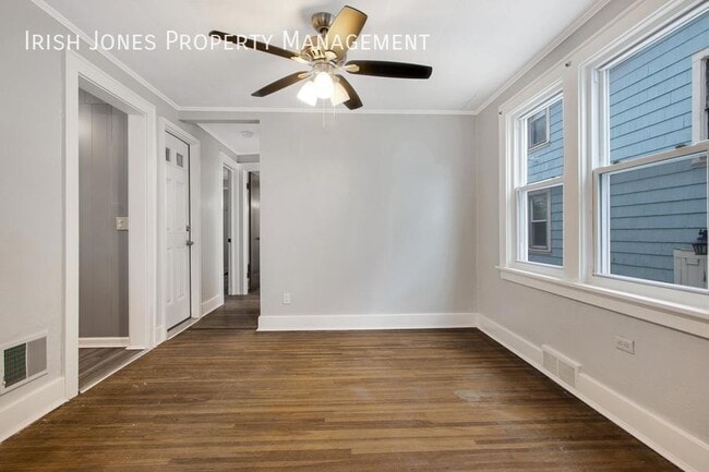 Foto del edificio - 233 St Lawrence Ave