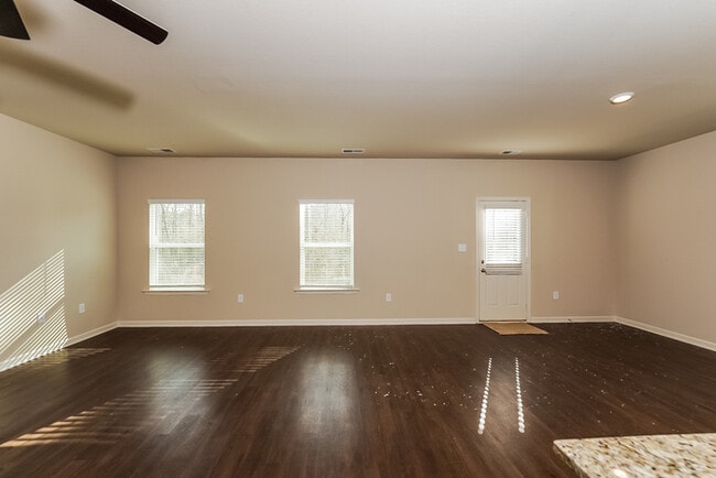 Foto del edificio - Home for rent in Springville!
