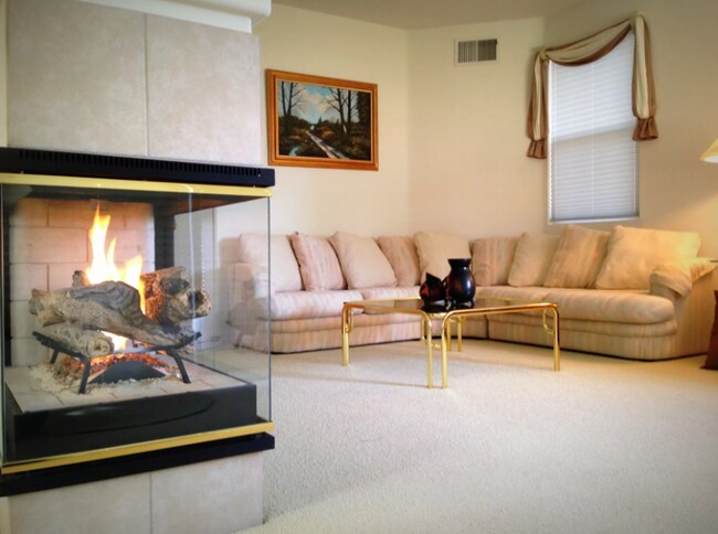 Foto del edificio - 745 Big Spring Dr