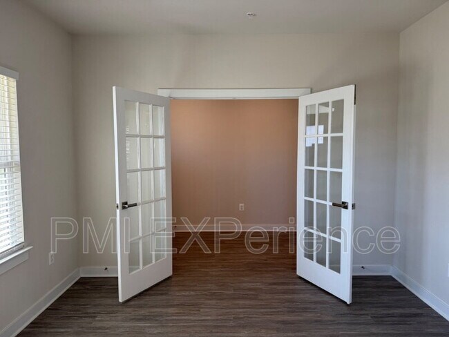 Building Photo - 2609 Skeeter Ct