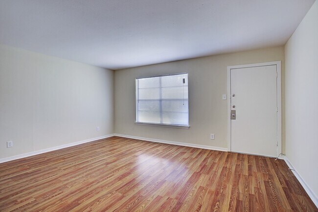 Foto del edificio - 1624 Marshall St