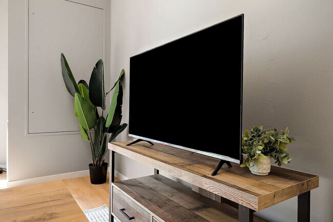 Building Photo - 225 Portland Ave