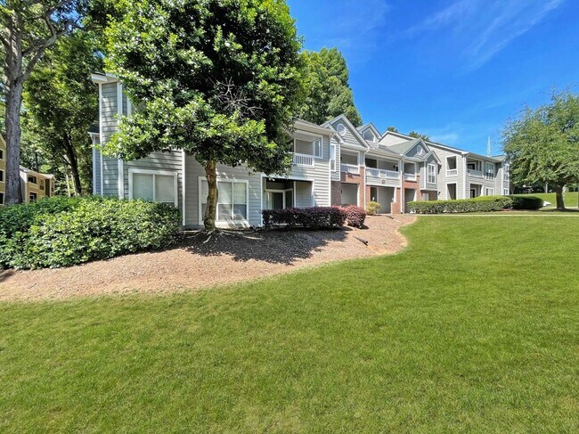 Foto del edificio - Lexington Farms Apartments
