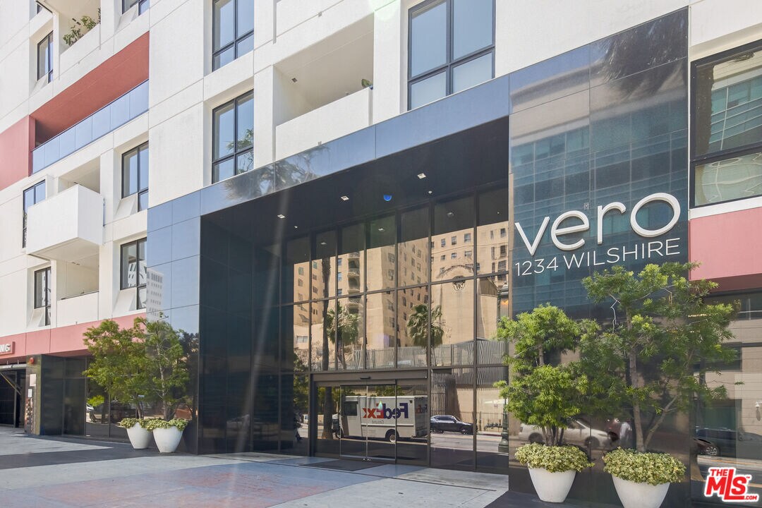 Foto principal - 1234 Wilshire Blvd