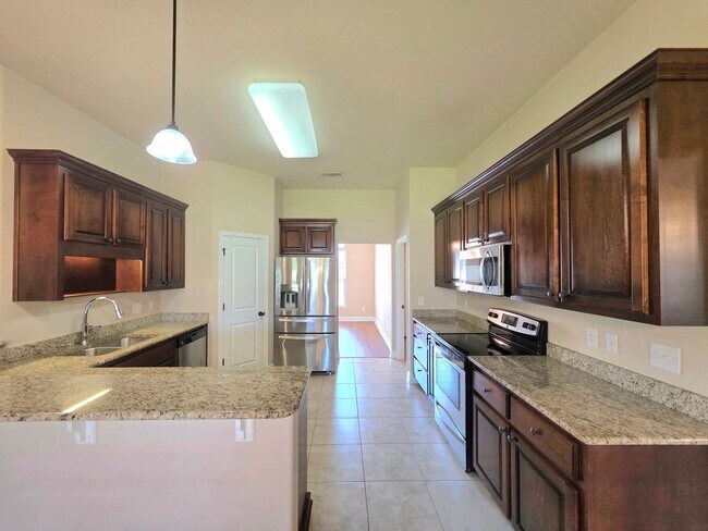 Foto del edificio - 6159 Winchester Cir