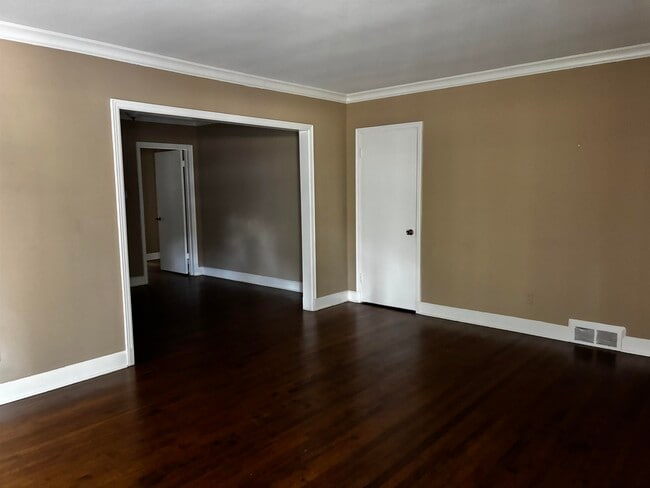 Building Photo - 3646 Walnut Grove Rd