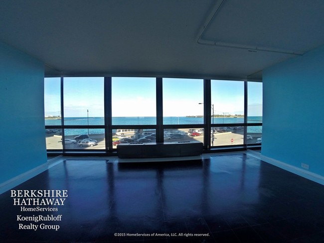 Foto del edificio - 900 N Lake Shore Dr