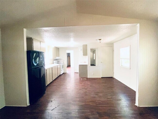 Building Photo - 2912 Angier Rd