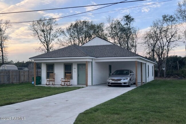 Building Photo - 1061 Madeline Heights