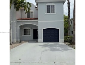 Building Photo - 14828 SW 9th Ln