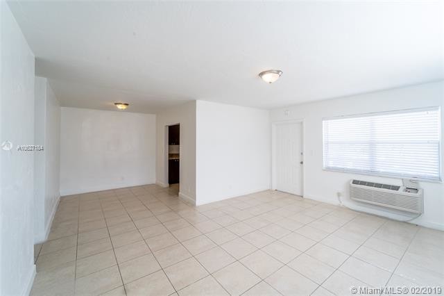 Building Photo - 1860 SW 68th Ave