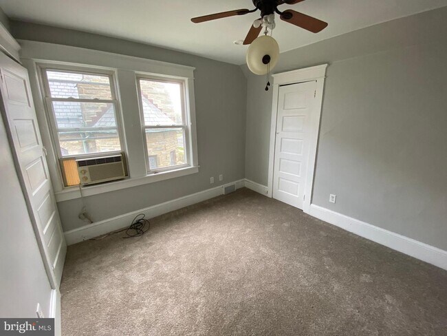Building Photo - 102 Catawba Ave