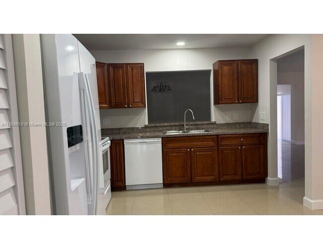 Foto del edificio - 282 NW 41st Way