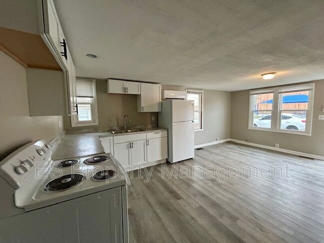 Foto del edificio - 1408 Holland St