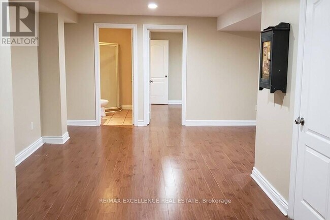 Building Photo - 5553 Bonnie St