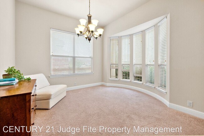 Building Photo - 4 br, 3 bath House - 4309 Poppy Drive