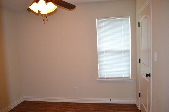 Foto del edificio - 508 W Hull St