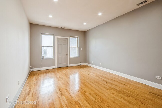 Foto del edificio - 6518 S Greenwood Ave