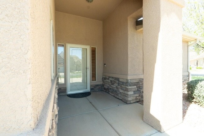 Building Photo - 1630 E 2450 S