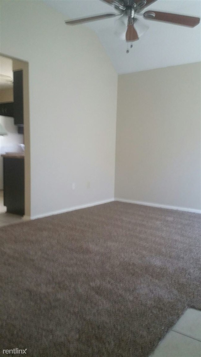 Building Photo - 3 br, 2 bath House - 2977 Meadows Ln
