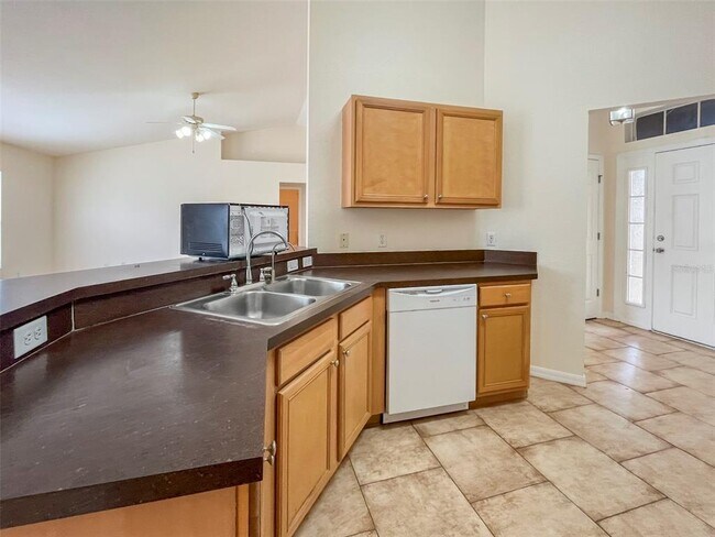 Building Photo - 3465 Tupelo Ave