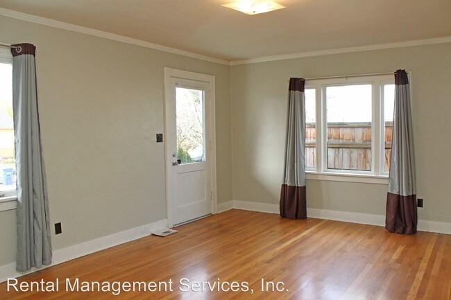 Building Photo - 3620 NE 45th Ave