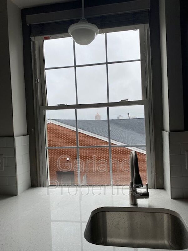 Foto del edificio - 821 Salem Ave SW