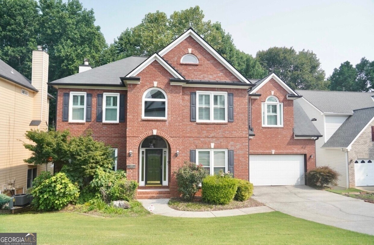 Primary Photo - 230 Ridge Bluff Ln