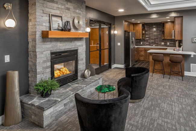 Crescent Park apartments — community photo - Crescent Park