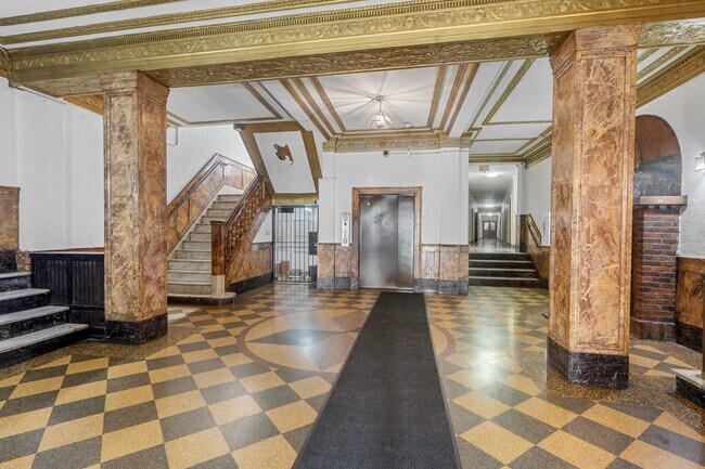 Foto del edificio - 821 Bergen Ave