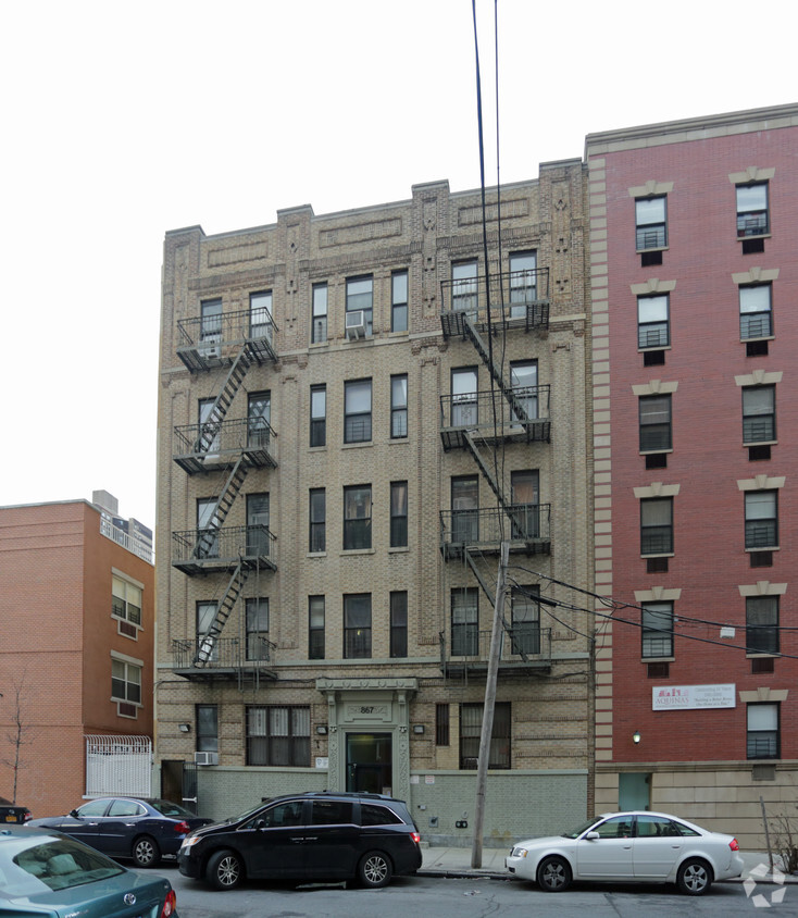 Foto principal - 867 E 179th St