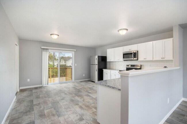 Foto del edificio - 7216 Heartwood Ct