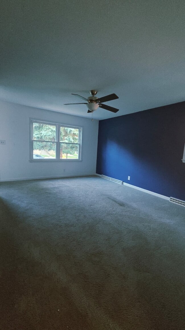 Living Room - 3507 N 100th St