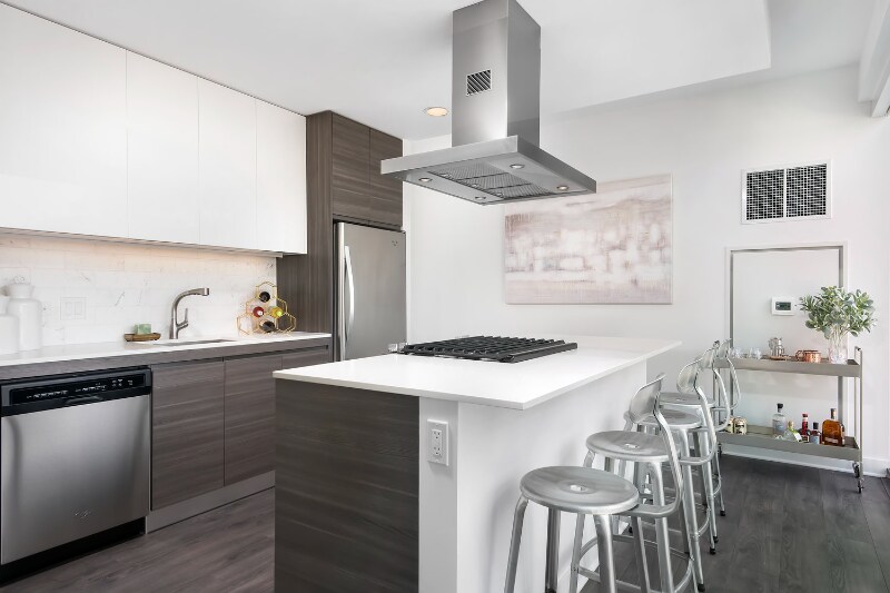 Foto principal - 210 W Hubbard St