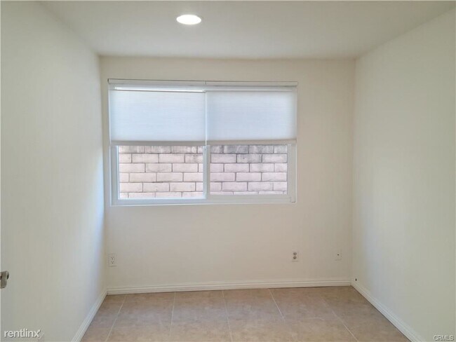 Foto del edificio - 3 br, 3 bath House - 2857 Sunnyglen Rd